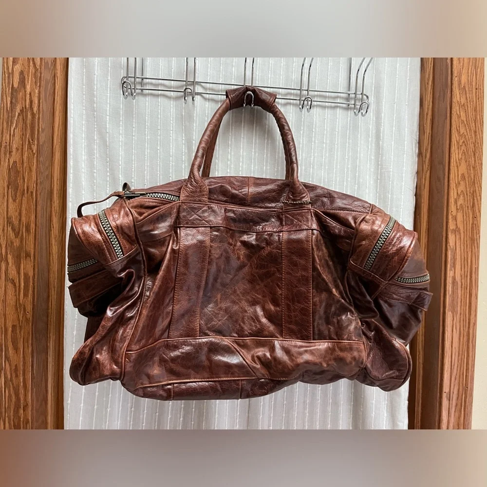Handcrafted Leather With Zippered Compartments Traveling Duffel Bag Size XL